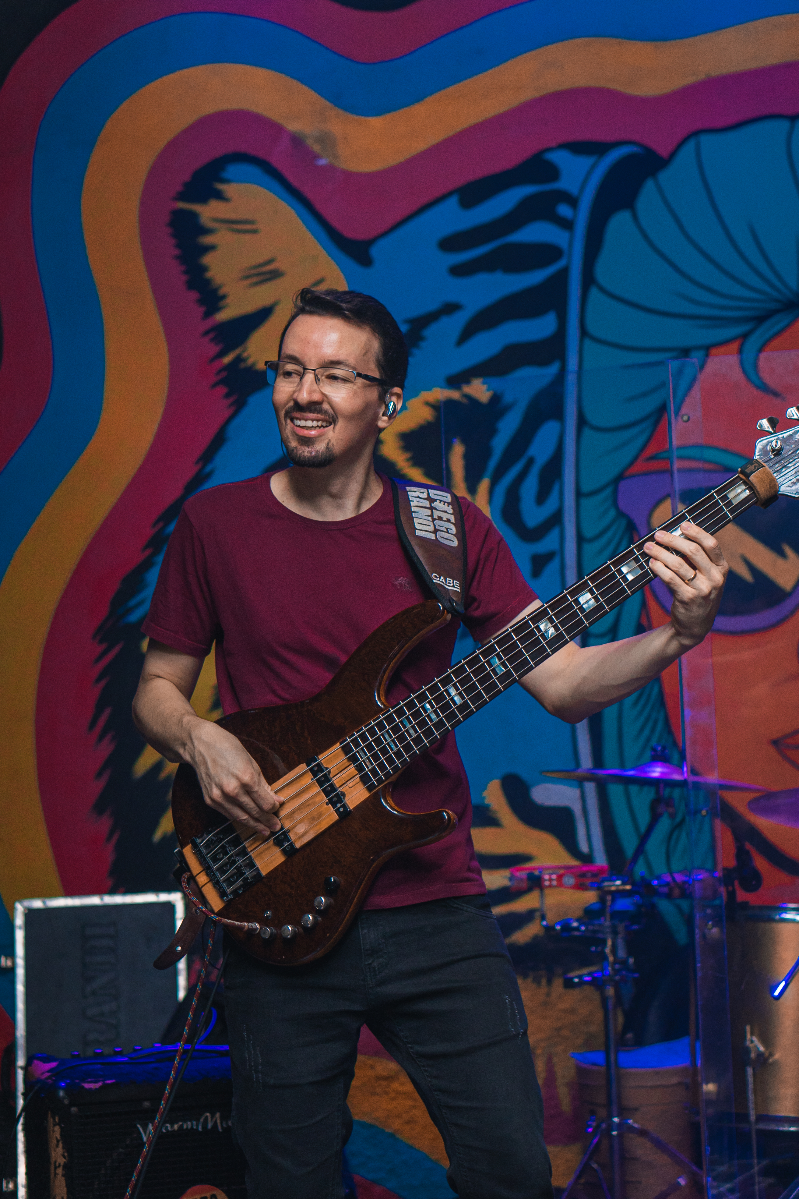 Diego Randi tocando ao vivo